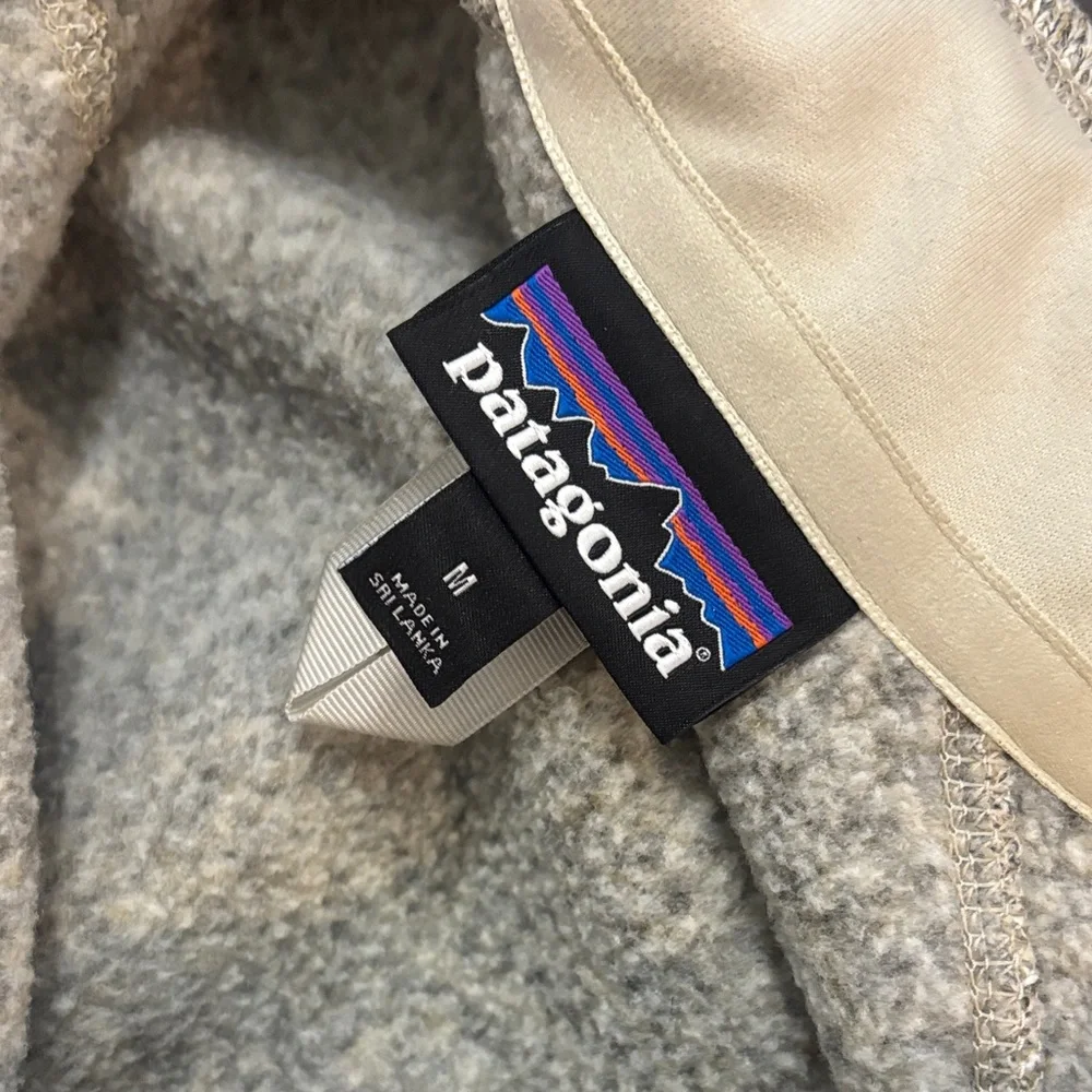 Patagonia Women's Tan/Grey  Utility Jacket - Picture 4 of 6